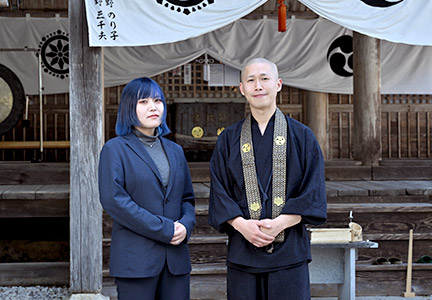 住職とブライダルコンサルタント